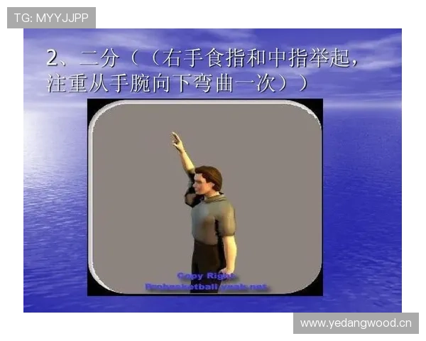 二次起跳后持球进攻是否犯规?详解篮球二次起跳规则判定要点 二次起跳后持球进攻是否犯规?详解篮球二次起跳规则判定要点